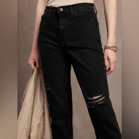 NWT! Banana Republic Black High-Rise Destructed Straight Jeans - Size 30🔹 - Picture 2 of 8